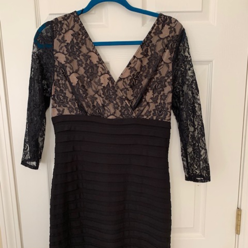 Adrianna Papell Black Dress Lace Shutter Pleat 8